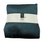 SUPER KING VELVET QUILT - Image 2