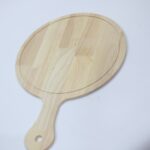 WOODEN ROUND FRUIT/CHOPPING BOARD 29.5 X 29.5CM - Image 2