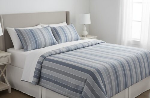 ebf3638e-2d66-4ce3-9d96-17a8127d4538 HORROCKSES CHAMBRAY COMFORTER SET - KING XL - Image 1