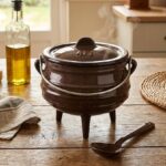 CAST IRON 3 LEG POTJIE - 0.6L