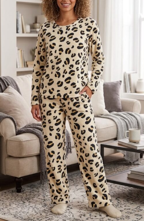 LADIES FLEECE PAJAMA SET - Image 4