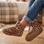 SLIPPER SOCKS