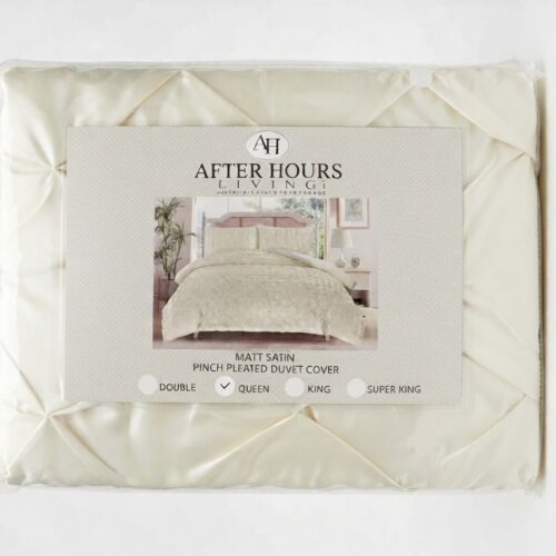 MATT SATIN PINCH PLEAT DUVET COVER SET – QUEEN - Image 2