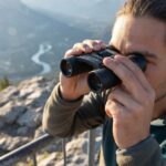 POCKET-SIZE BINOCULARS