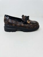 LADIES’ PATENT LOAFERS – CHUNKY SOLE WITH BOW & DD BADGE | SQUARE LIFE