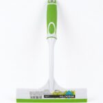 SAPFIRE ICE SCRAPER WITH SQUEEGEE