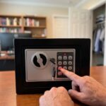 SECURITY SAFE BOX WITH KEYPAD & KEY LOCK - BATTERIES INCLUDED
