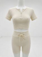 LADIES' 2-PIECE GYM SET – RIBBED HALF-ZIP TOP & SHORT TIGHTS - Image 4